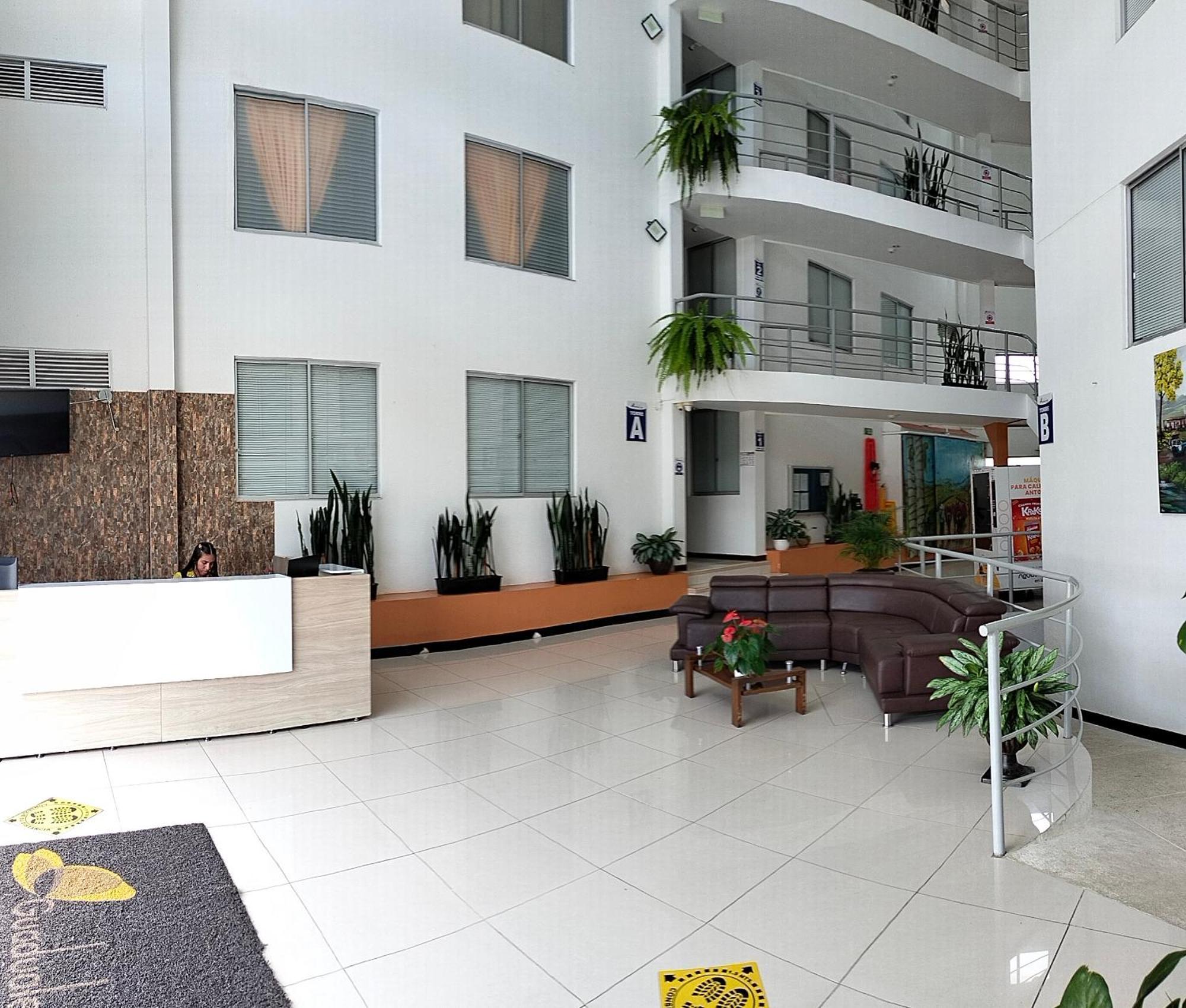 Apartamento Cerca Parque Del Cafe Con Piscina 몬테네그로 외부 사진