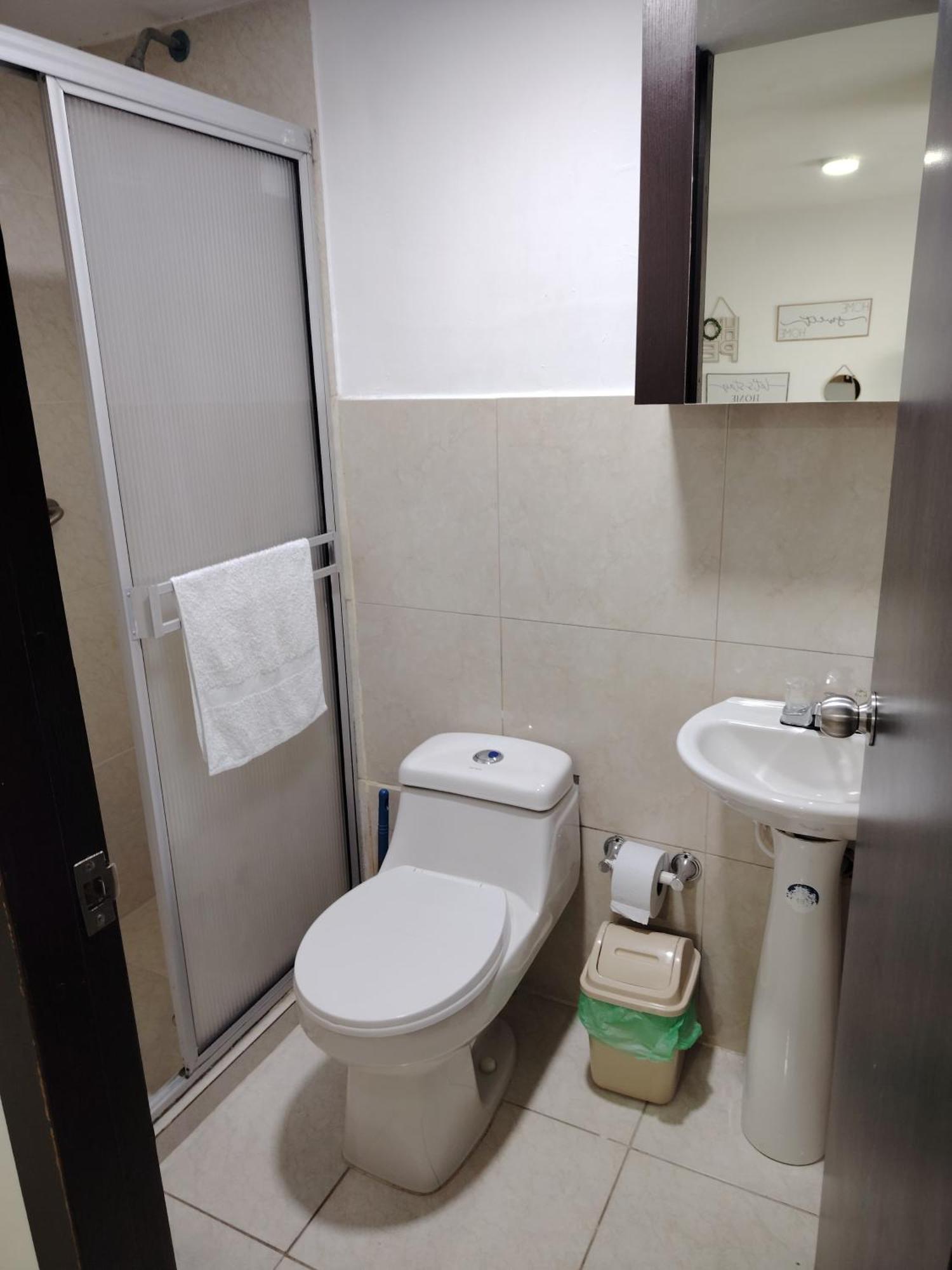 Apartamento Cerca Parque Del Cafe Con Piscina 몬테네그로 외부 사진